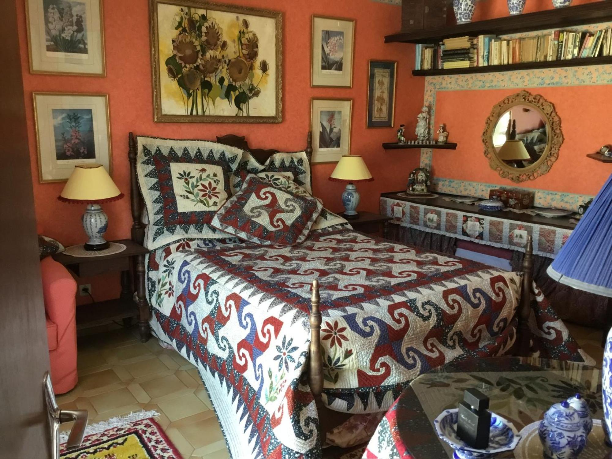 Villa La Cerisaie. Reynès 외부 사진